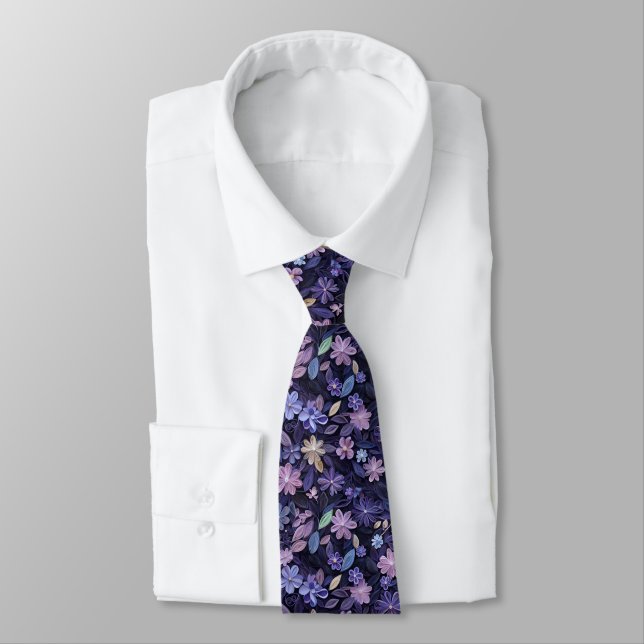Cravate Fleurs Violettes (Attaché)