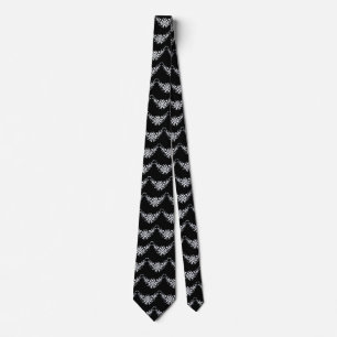 CRAVATE GRIFFINS ET FLEURS BLANCS EN NOIR