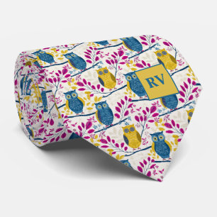 Cravate Hiboux Bleus et Jaune Moutarde sur Fond Blanc