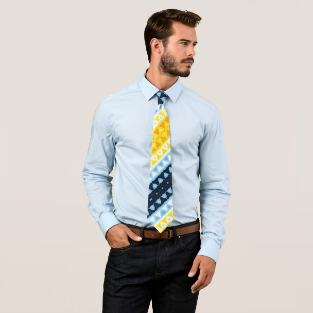 Cravate Indicateur de la fierté AroAce Super géométrique B (En situation)