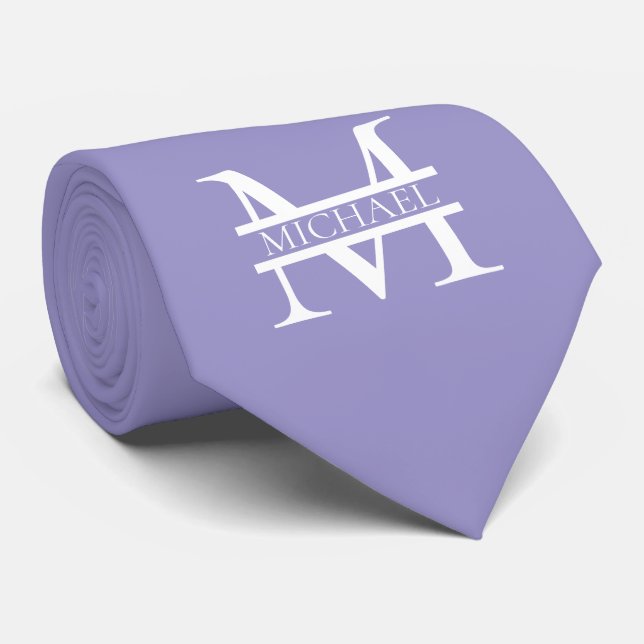 Cravate Monogramme et nom Elegant Purple Personnalisé (Roulé)