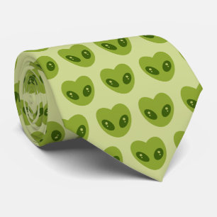 Cravate Motif de tête d'alien en forme de cœur vert mignon
