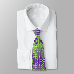 Cravate Motif d'hexagones verts violets