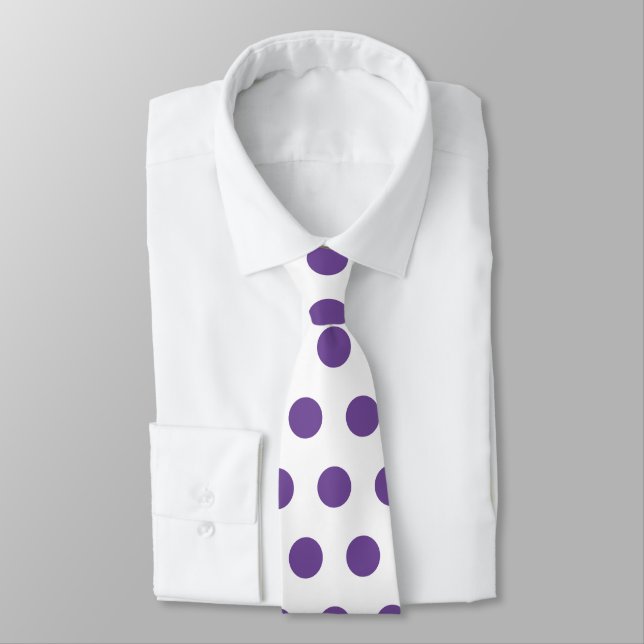 Cravate Motif mignon des grands pois violets sur blanc (Attaché)