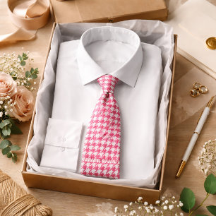 Cravate Motif pied-de-poule rose, style prépa classique