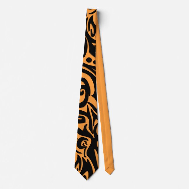 Cravate Orange de loup tribal Abstrait sur noir (Devant)