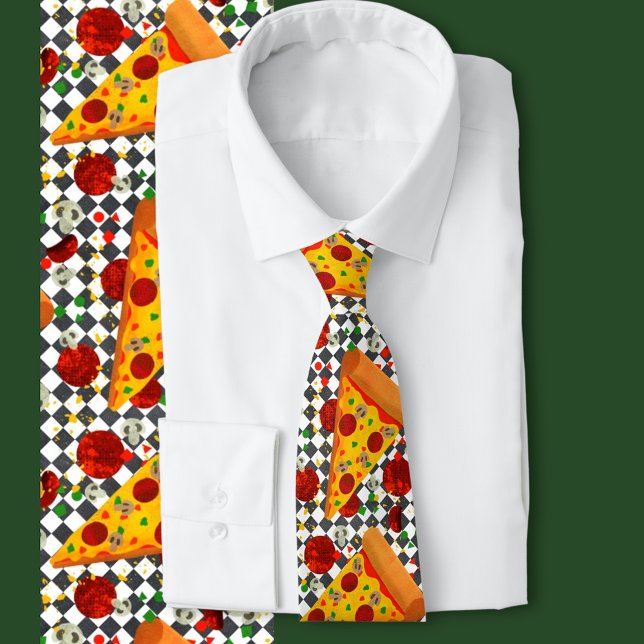 Cravate Pepperoni chaud (Pizza lovers, pepperoni, take out, junk food. )