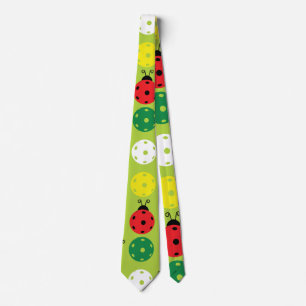 Cravate Pickleball ladybugs et pickleballs sur vert frais