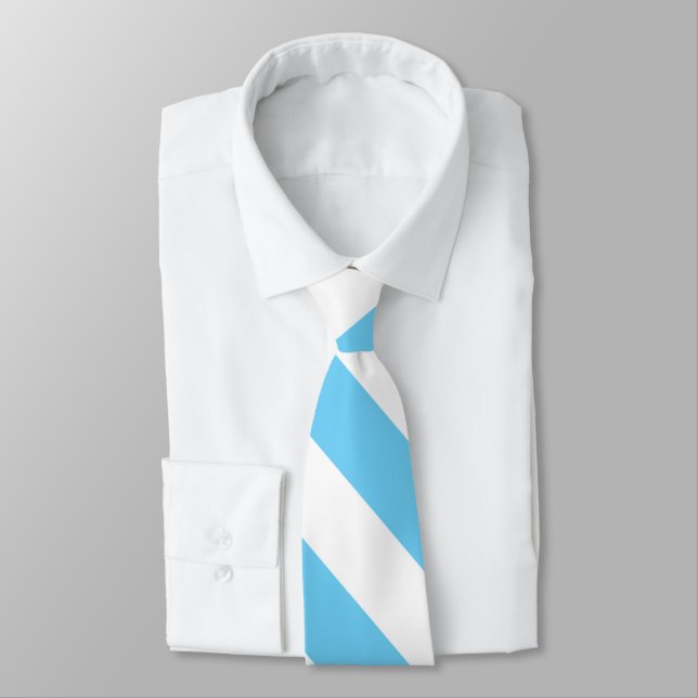 Cravate rayée de bleu layette et blanche (Attaché)