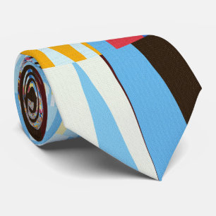 Cravate Soleil de midi sur le sommet d'une montagne