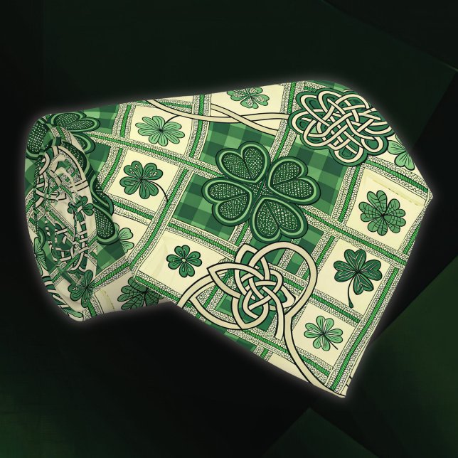 Cravate Trèfles de la Saint-Patrick et nœuds celtiques ent (Créateur téléchargé)