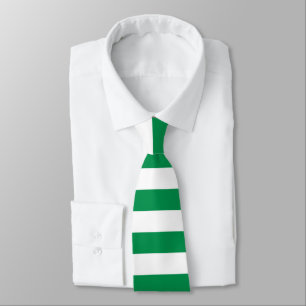 Cravate verte et blanche
