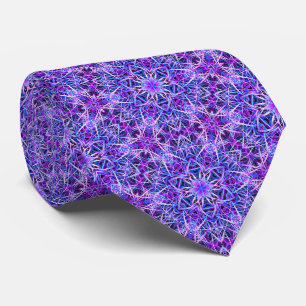 Cravate violette classique