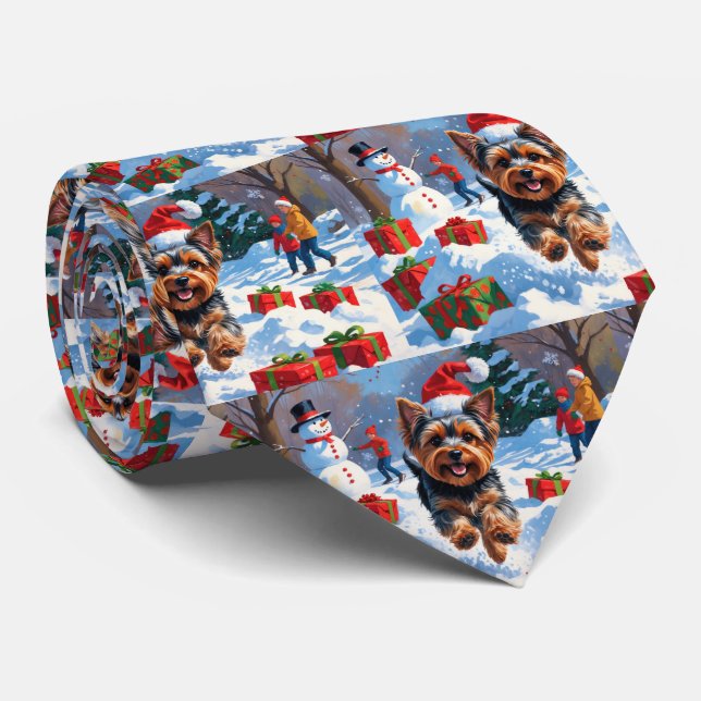 Cravate Yorkshire Terrier en neige avec Casquette de Noël (Roulé)