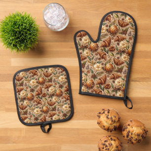 Craving Croissants Oven Mitt & Pot Holder Set