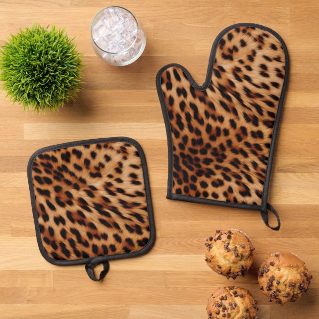 Cream Brown Leopard Print Oven Mitt & Pot Holder Set (Top Down)