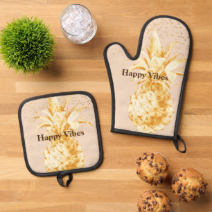 Cream Yellow Gold Pineapple Oven Mitt & Pot Holder Set