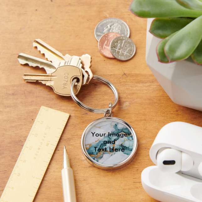 Create your own keychain (Desk)