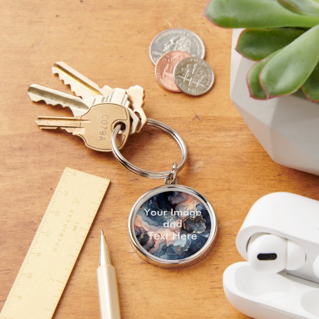 Create your own keychain (Desk)