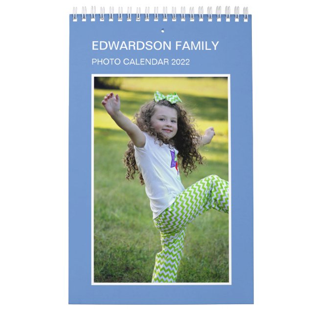 Create your own unique family photo year calendar (Cover)