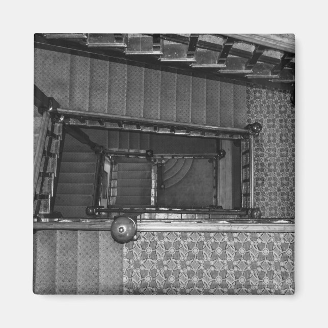 Crescent Stairwell Grayscale Magnet (Front)