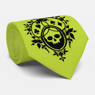 Crête verte avec Cravate crâne et costumes