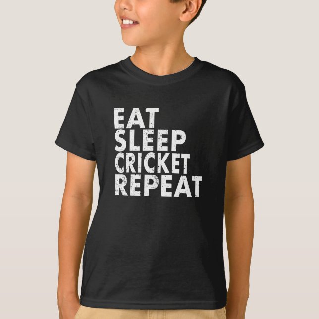 Cricket Bowler Bat Cricketer Gift T-Shirt (Front)