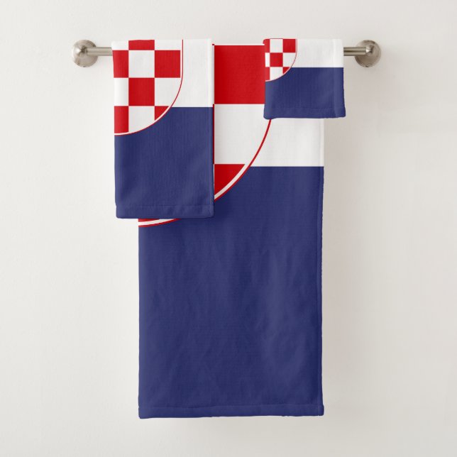 Croatia flag bath towel set (Insitu)