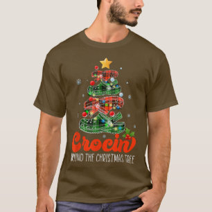 Crocin around the christmas tree 207 T-Shirt