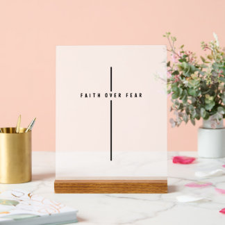 Croire à la peur Croix contemporaine minimaliste