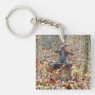 Croix dans les bois