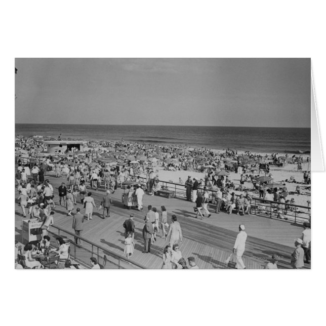 Crowd on Beach (Front Horizontal)