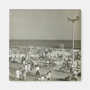 Crowded Beach Magnet