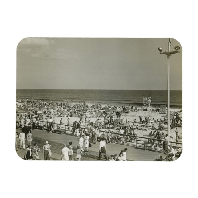 Crowded Beach Magnet (Horizontal)