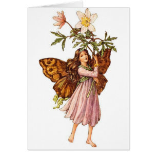 Cru - fille féerique avec des fleurs,