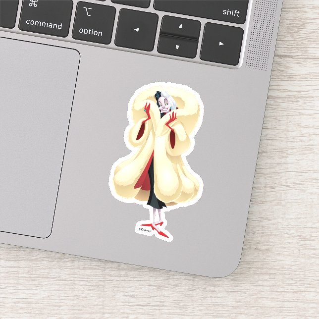 Cruella De Vil | Fashionable Fur (Detail)