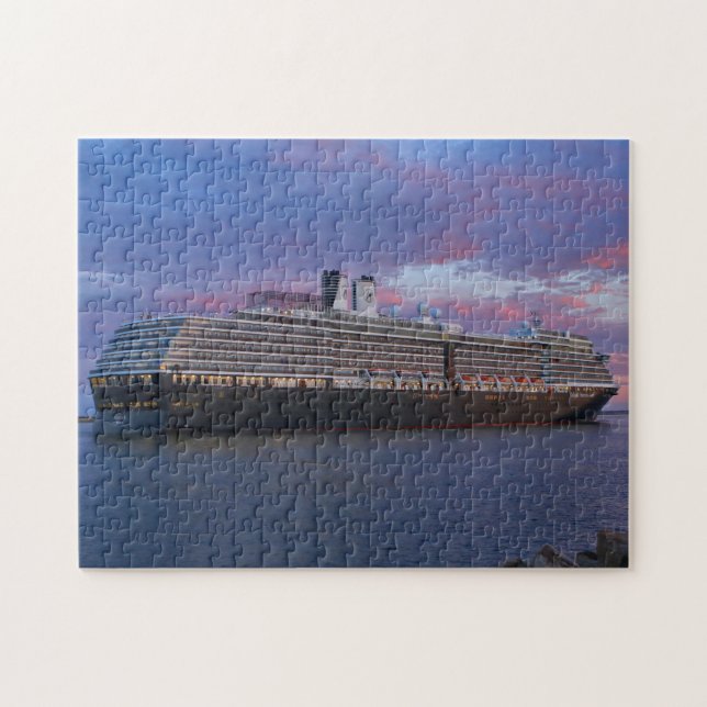Cruise ship early morning jigsaw puzzle (Horizontal)