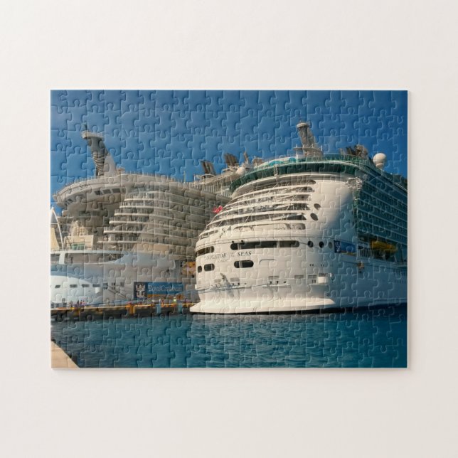 Cruise ships jigsaw puzzle (Horizontal)