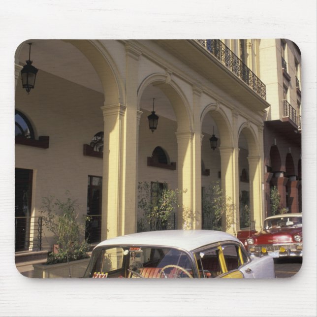 Cuba, Havana. Colourful Chevy's from the 1950's Mouse Pad (Front)