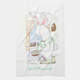 Cuisinier de lièvres faisant frire la serviette