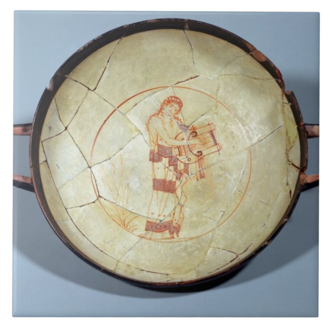 Cup without foot, standing Muse playing the lyre, Tile (Front)