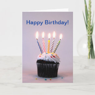 Cupcake d'anniversaire avec carte de voeux à bougi