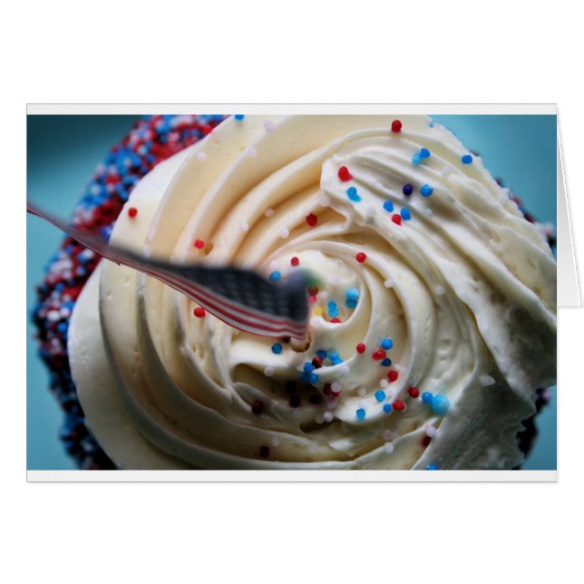 Cupcake frosting with an American flag (Front Horizontal)