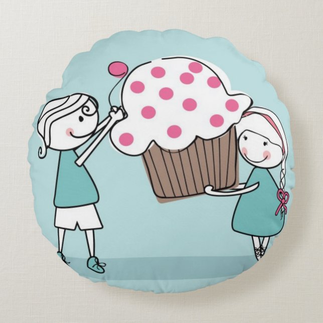 Cupcake Love Round Pillow (Front)