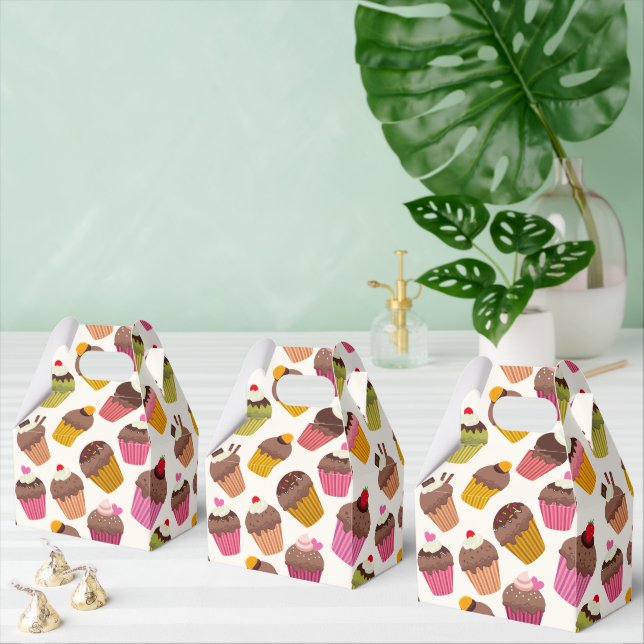 Cupcake Pattern, Muffin Pattern, Chocolate, Hearts Favor Box (Multiple)