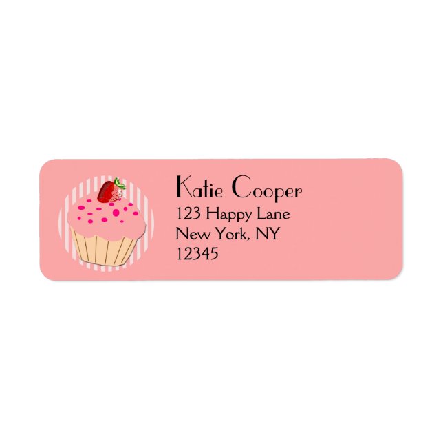 Cupcake rose avec fraise et saupoudrer (Devant)