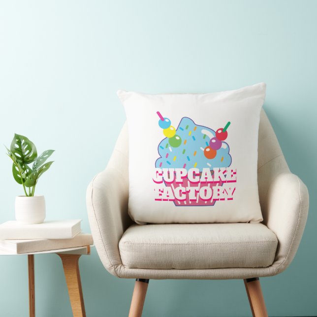 cupcake throw pillow (Chair)