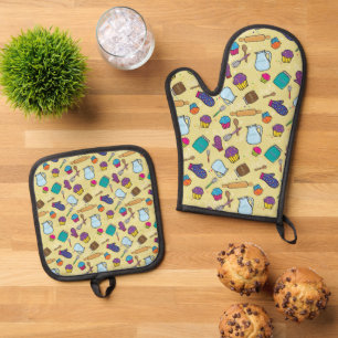 Cupcakes, Baking Utensils, Kitchen Gadgets Pattern Oven Mitt & Pot Holder Set