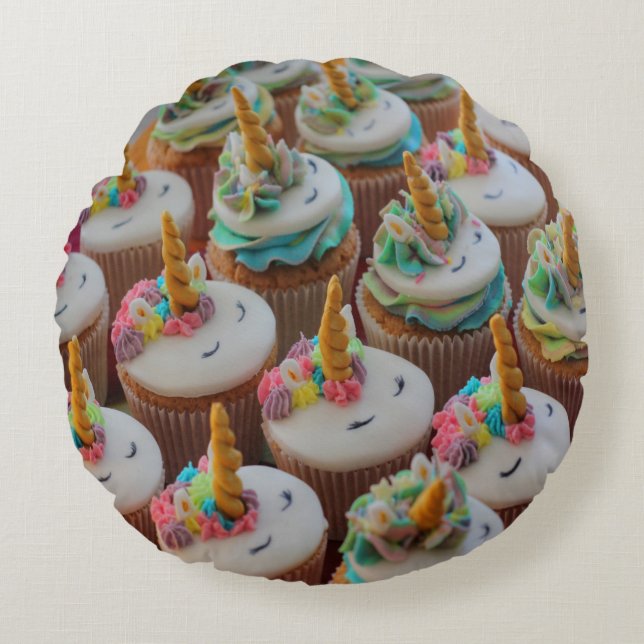 Cupcakes Design Round Pillow (Front)