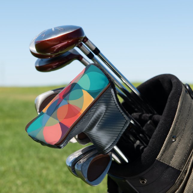 Curve Geometric Trim Abstract Golf Putter Cover (In Situ)